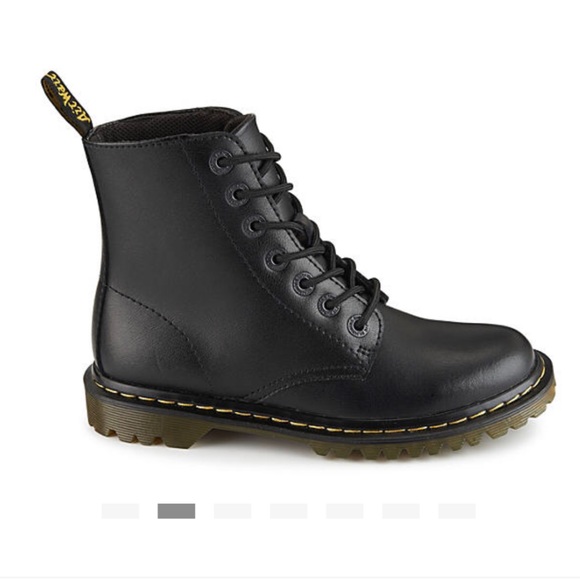 luana combat boot